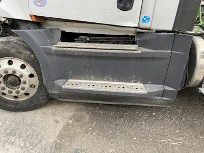 Freightliner Cascadia Left Truck Skirt for a Freightliner CASCADIA 113