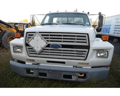 Ford F-700 Windshield Glass for a Ford F700