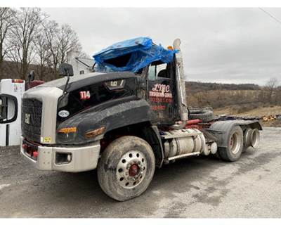 Caterpillar CT660 Windshield Wiper Motor for a CAT CT660