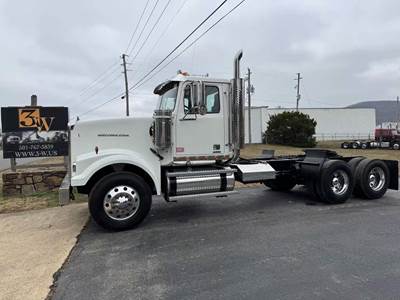 Western Star 4900 Day Cab Truck - Detroit 500HP, 10 Speed Manual