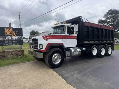 Mack RD688S Tri Axle Dump Truck - E7-400 400HP, 8Ll Manual, 16' Dump