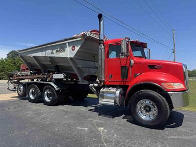 Peterbilt 340 Tri Axle Plow / Spreader Truck - Cummins, 315HP, 8Ll Manual