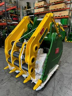 JMA FM Series 42" Claw Bucket for Caterpillar 312, 311D, 311F, 312D, 312D2, 312E, 312F, 313D2, 313F, 314D, 314E, 314F, 315F, E110B E120B