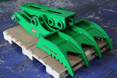 2023 Manual Thumb  for 20-25 Tons Excavators or Similar Machines.