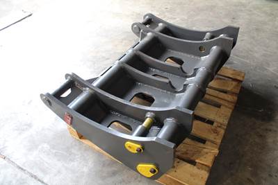 2023 Manual Quick Coupler for Caterpillar CAT966 or Similar Machines.