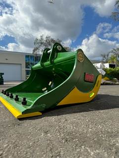 JMA 36” Ditch Clean-up Bucket attachment, specifically designed to fit CATERPILLAR 303, 303 CR, 303.5, 303C CR, 303.5D, 303.5E, 304D CR, 304E CR