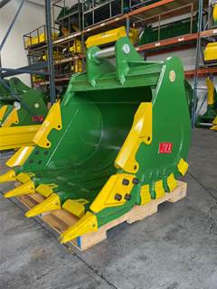 JMA 42" Severe Duty Bucket for 10 - 15 Tons Excavators. 65mm Pins
