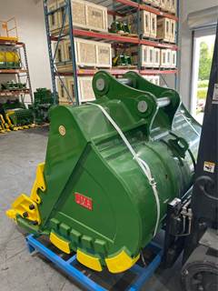 JMA 72" Heavy Duty Rock Bucket for 330, 330 D-LINKED, 330L, 330BL, 330CL, 336, 330D, 336D, 336D2, 336E, 336F, 340D2, 340F Excavators