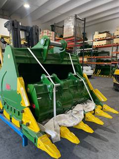 JMA 72" Severe Duty Bucket for John Deere JD300, JD350D, JD350G, JD370 Excavators
