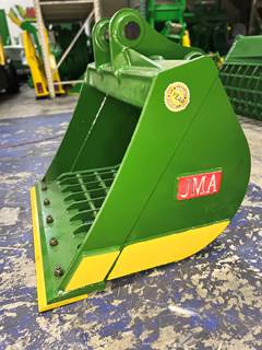 JMA 30" Heavy-Duty Skeleton Bucket with a Reversible smooth cutting edge Specially for Kubota KX75, KX040, U45, U40, K045, KH191, KH28 Mini Excavators