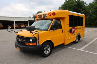 2016 Chevrolet 3500 Cutaway Bus