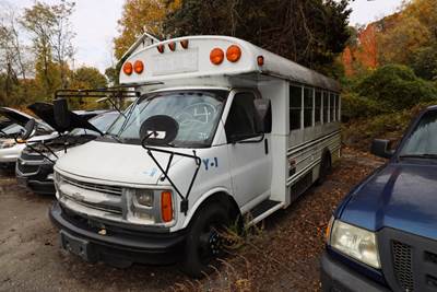 2002 Chevrolet Express 3500 Bus