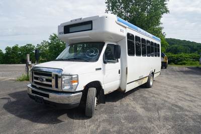 2016 Ford E-Series Bus