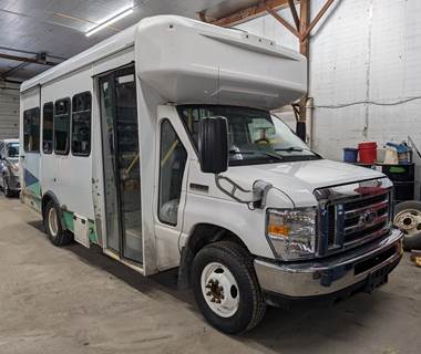 2019 Ford Econoline Bus