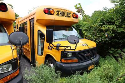 2014 GMC Savana Bus