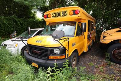 2014 GMC Savana Bus