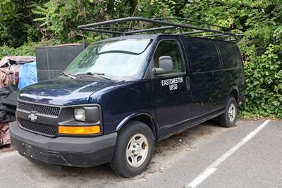 2005 Chevrolet Express Cargo Van