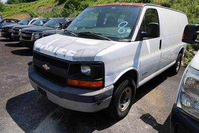 2005 Chevrolet Express Cargo Van