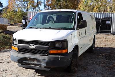 2004 Chevrolet Express Cargo Van
