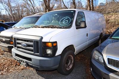 2013 Ford Econoline Cargo Van