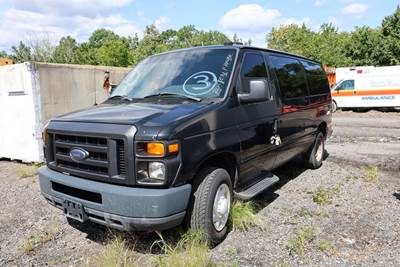 2009 Ford Econoline Cargo Van