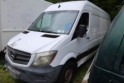 2014 Mercedes-Benz 2500 Cargo Van