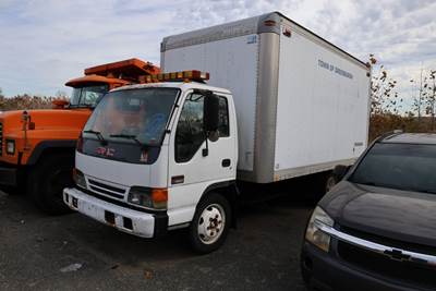 2003 GMC W4 Box Truck