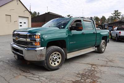 2004 Workhorse P42 Box Truck