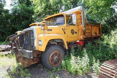 1995 Ford L8000 Dump Truck
