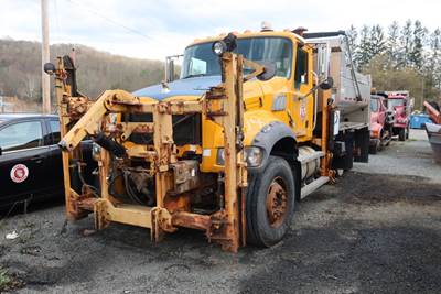 2009 Mack Granite Dump Truck