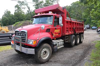 2006 Mack Granite CV713 Dump Truck