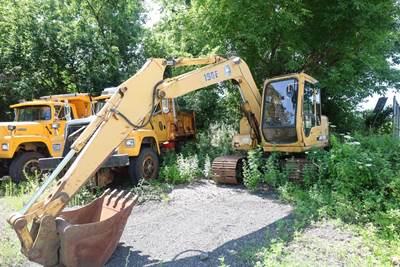 1996 John Deere 190E Excavator