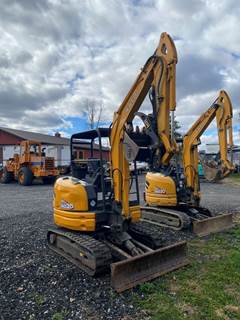 2019 Kato HD35V-4 Excavator