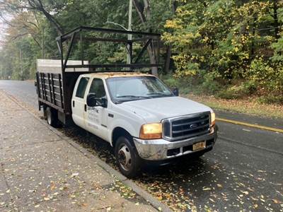 2001 Ford F-550 Crew Cab Flatbed Truck