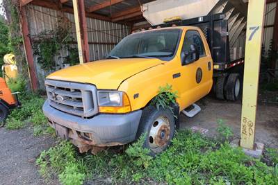 1999 Ford F-550 Flatbed Truck