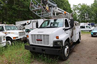 2009 GMC C8 Mechanic / Service Truck