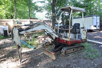 Takeuchi TB016 Mini Excavator