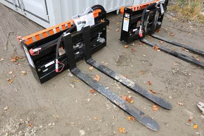 2025 Wolverine PFA-11-3300G Rotating Pallet Forks