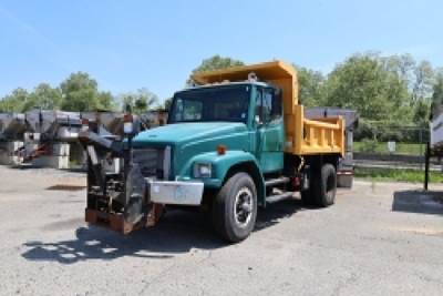 1994 Freightliner FL70 Plow / Spreader Truck