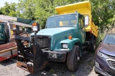 1994 Freightliner FL70 Plow / Spreader Truck