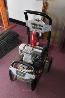 SIMPSON Pressure Washer