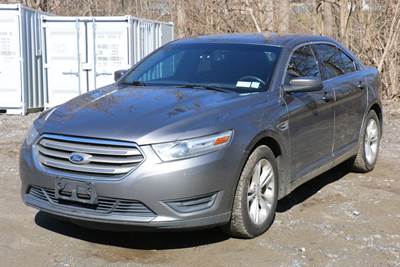 2013 Ford Taurus