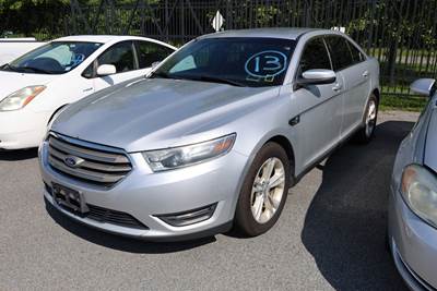 2014 Ford Taurus