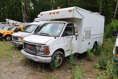 2002 GMC Savana Service Van