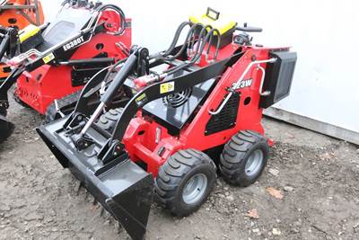Unmarked 323W Track Skid Steer