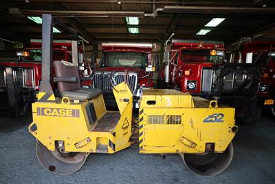 1994 Case 252 Smooth Drum Roller Compactor