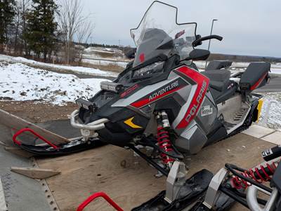 2015 Polaris SWITCHBACK Snowmobile
