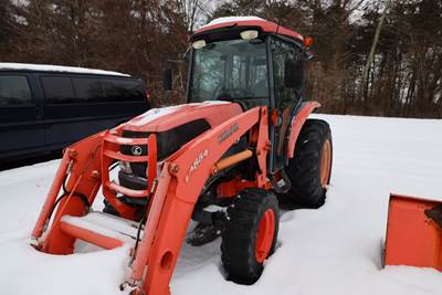 Kubota L5740 Tractor