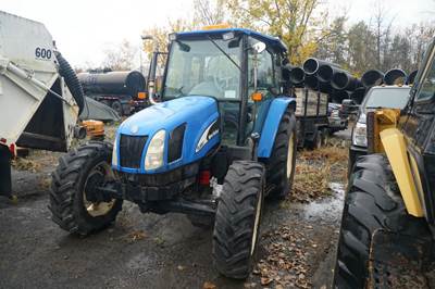 2008 New Holland TL100A Tractor
