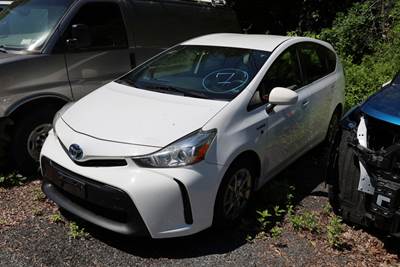2017 Toyota Prius V